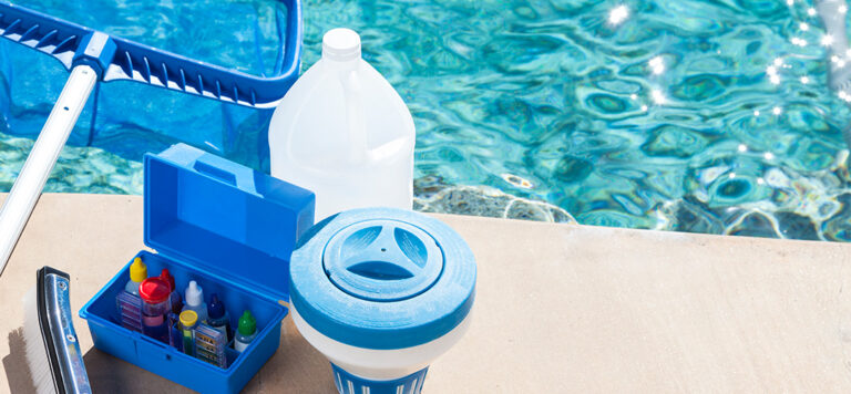 Pool Cleaners and Maintenance of Water Quality of the Swimming Pool